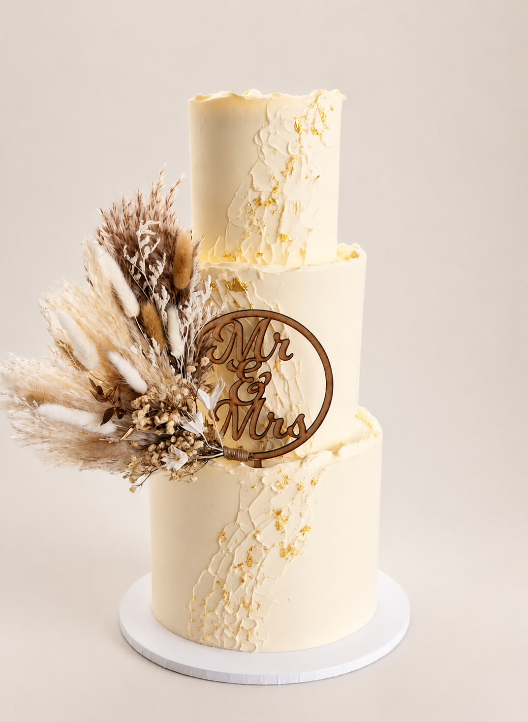Mr & Mrs Pampas Cake Topper, Dried Flower Wedding Cake