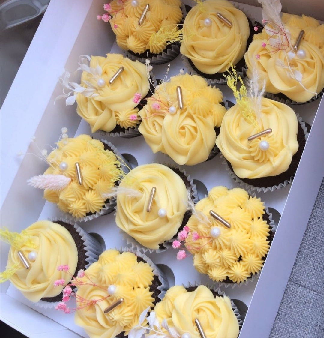 Dried Flowers Bakers Box